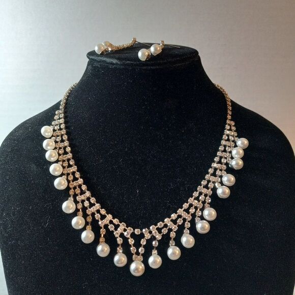 Necklace, Pierced Clip Earrings - Picture 1 of 5